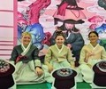문체부, 잼버리 대원들 발길 붙잡는 한복체험