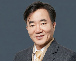 [이재훈 아파트 칼럼] 초고령 시대, '세대 통합'이 아파트 가치를 결정한다